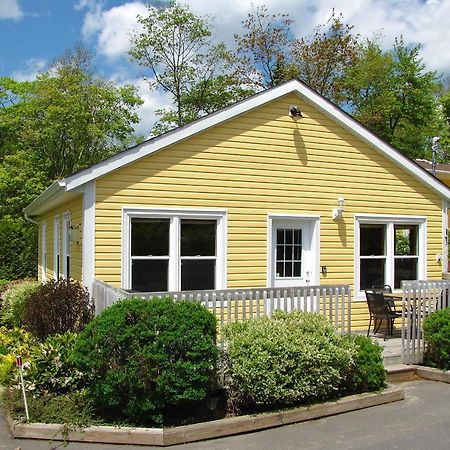 Larinda'S Landing Oceanfront Cottages Halifax Eksteriør bilde