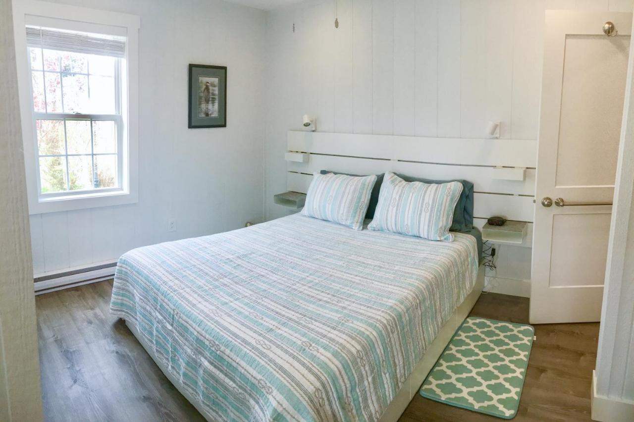 Larinda'S Landing Oceanfront Cottages Halifax Eksteriør bilde