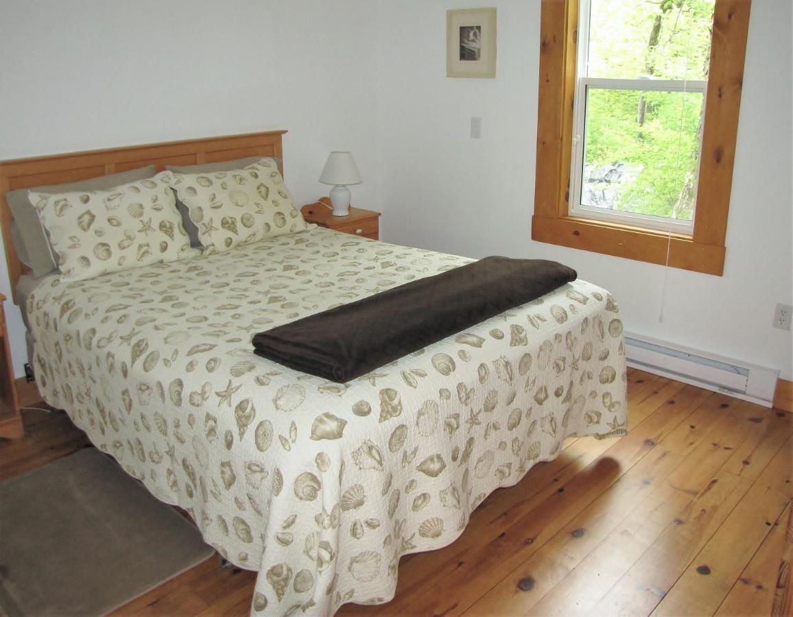 Larinda'S Landing Oceanfront Cottages Halifax Eksteriør bilde