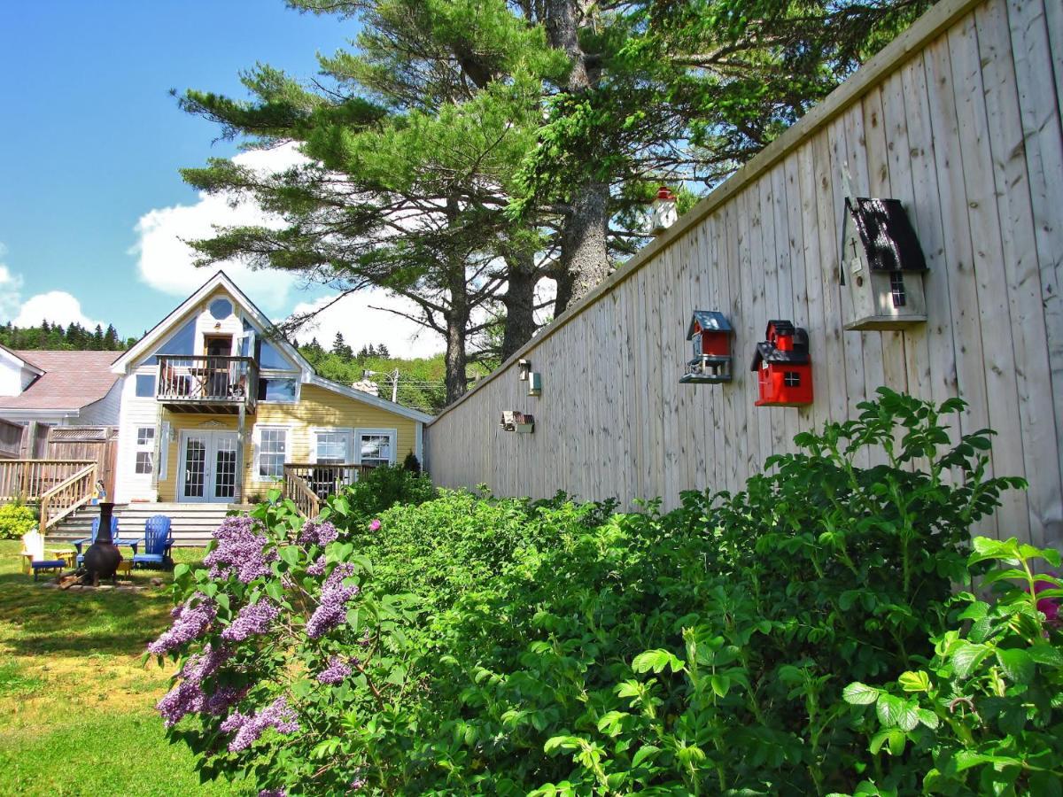 Larinda'S Landing Oceanfront Cottages Halifax Eksteriør bilde