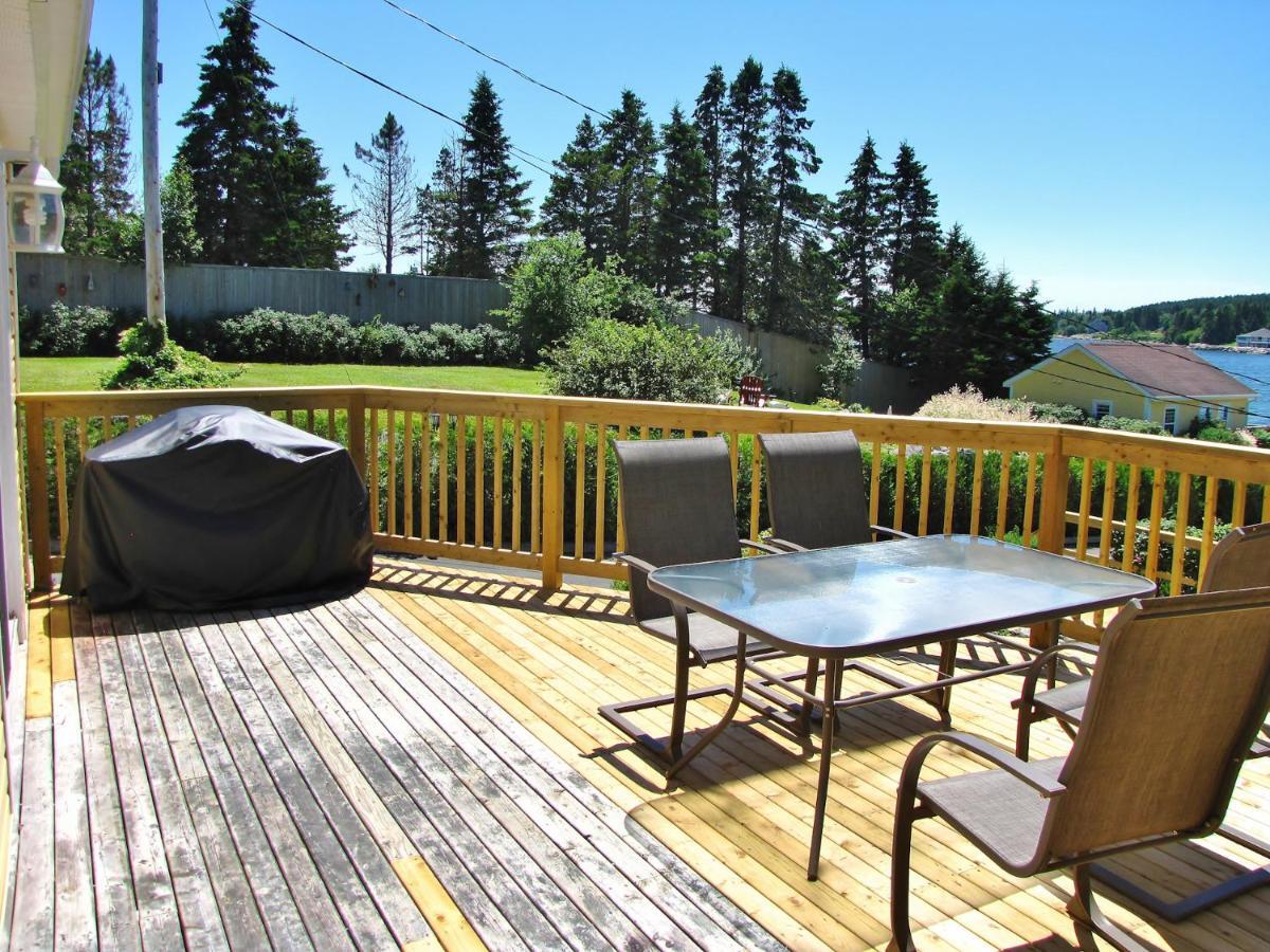 Larinda'S Landing Oceanfront Cottages Halifax Eksteriør bilde