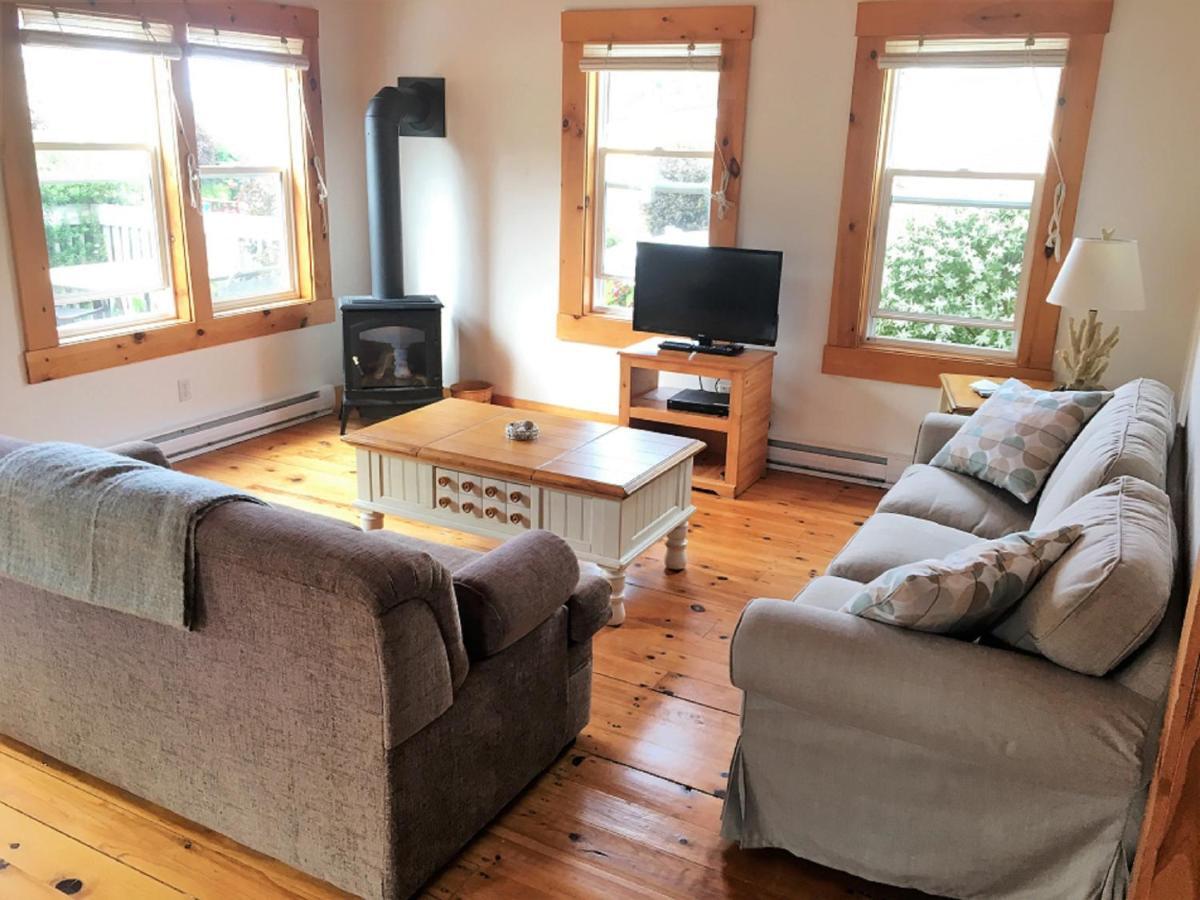 Larinda'S Landing Oceanfront Cottages Halifax Eksteriør bilde