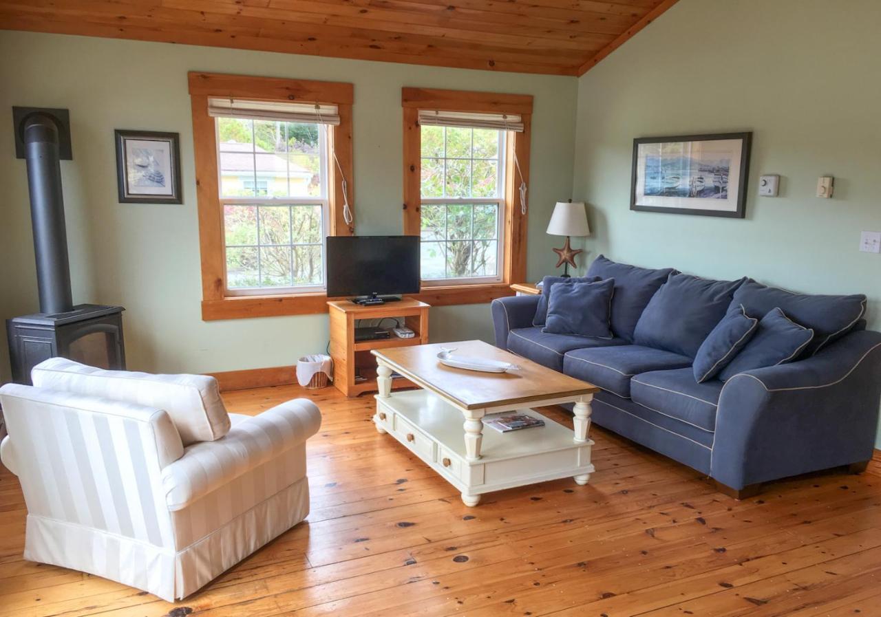 Larinda'S Landing Oceanfront Cottages Halifax Eksteriør bilde