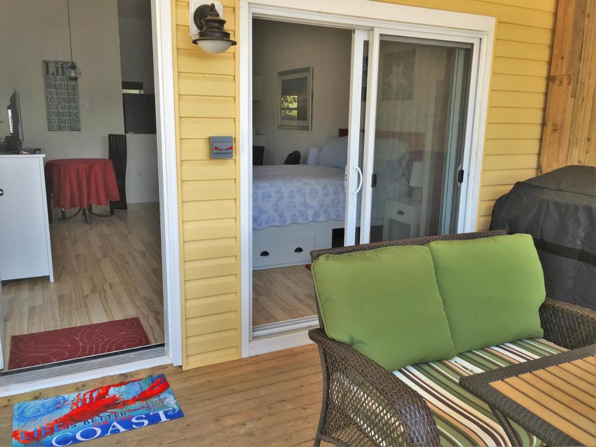 Larinda'S Landing Oceanfront Cottages Halifax Eksteriør bilde