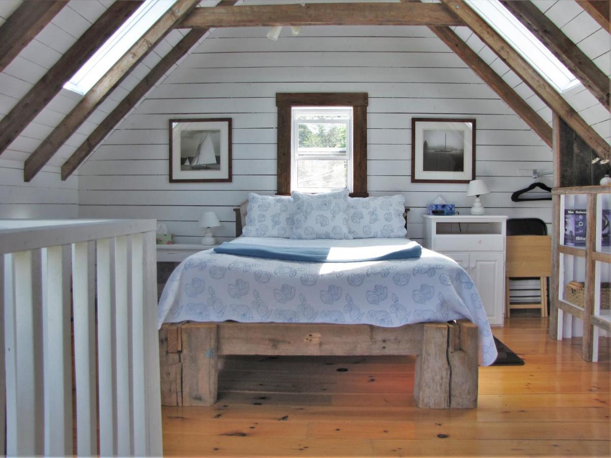 Larinda'S Landing Oceanfront Cottages Halifax Eksteriør bilde
