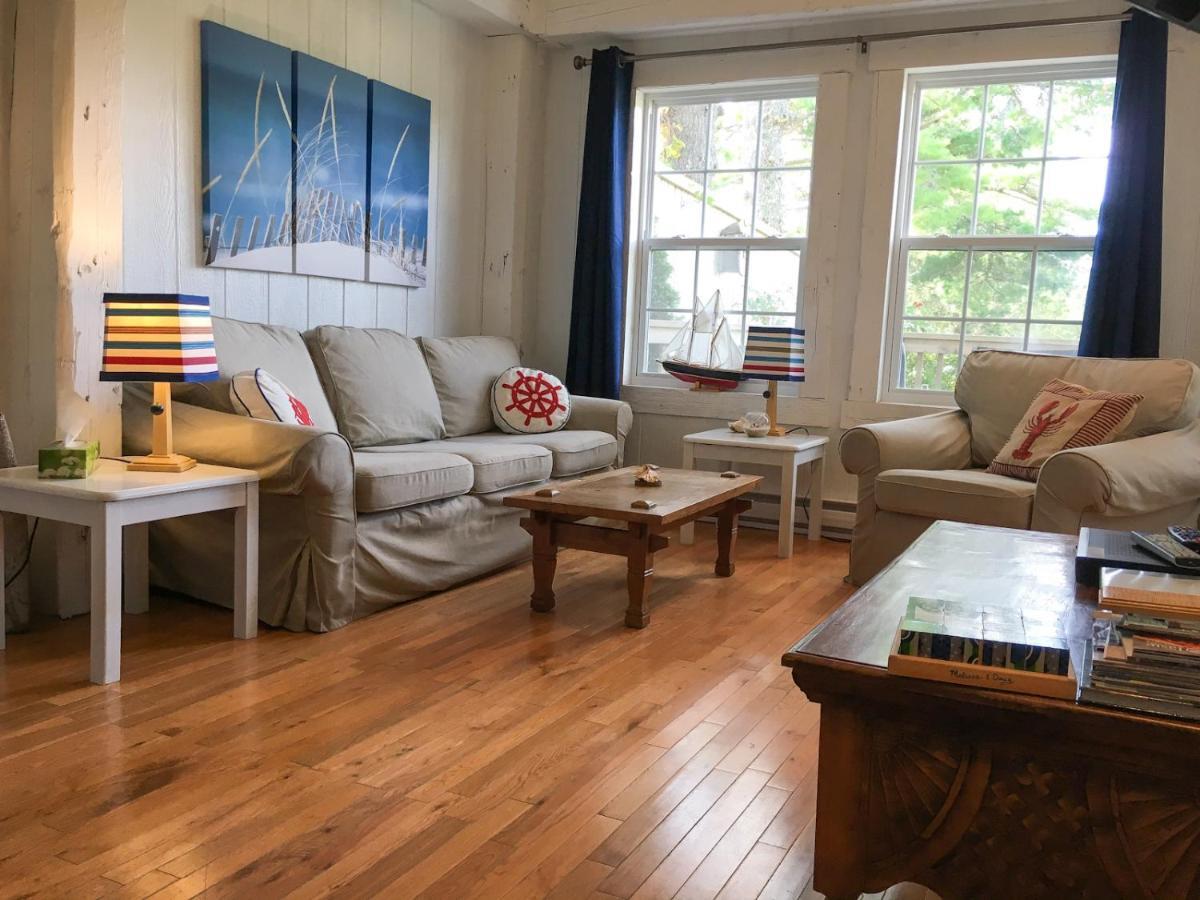 Larinda'S Landing Oceanfront Cottages Halifax Eksteriør bilde